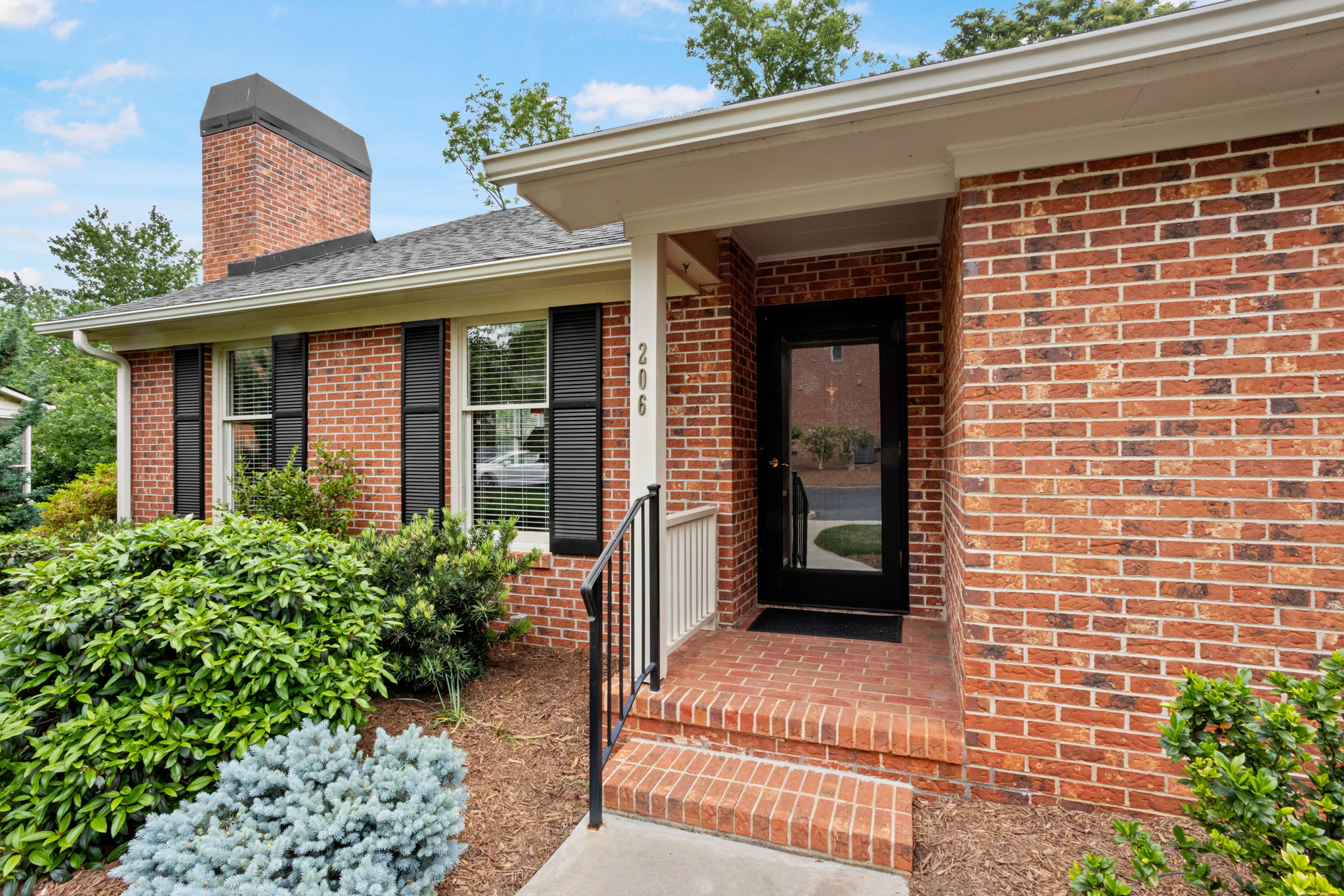  206 McDaniel Greene, Greenville, SC 29601 - 物件實景