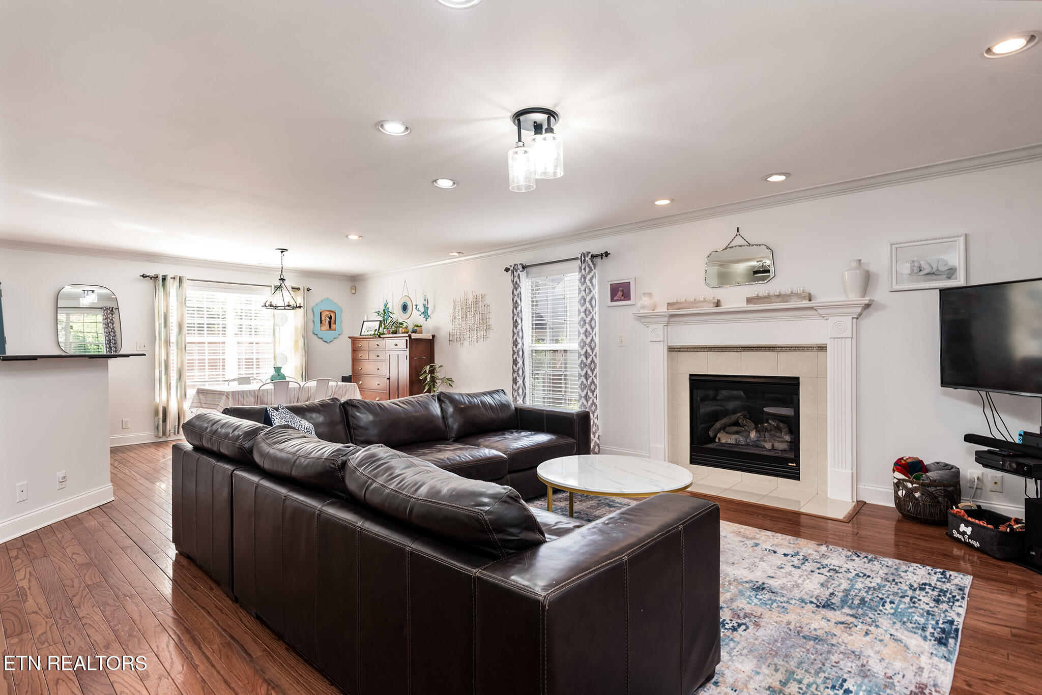 Knoxville, Tennessee, 37919, United States, 3 Bedrooms Bedrooms, ,3 BathroomsBathrooms,Residential,For Sale,1975147