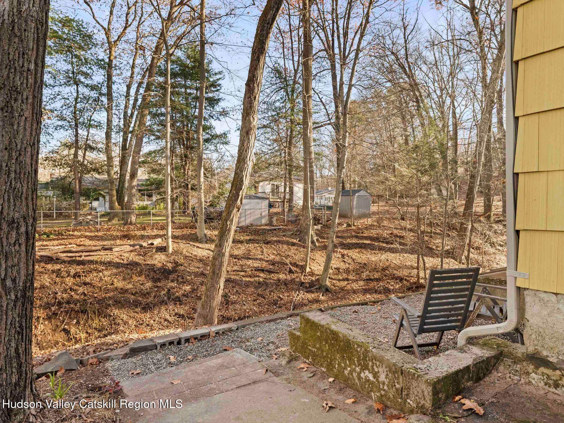 Rosendale, New York, 12472, United States, 3 Bedrooms Bedrooms, ,3 BathroomsBathrooms,Residential,For Sale,1998107