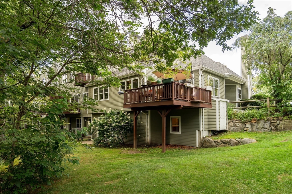 Waltham, Massachusetts, 02452, United States, 4 Bedrooms Bedrooms, ,4 BathroomsBathrooms,Residential,For Sale,1934478