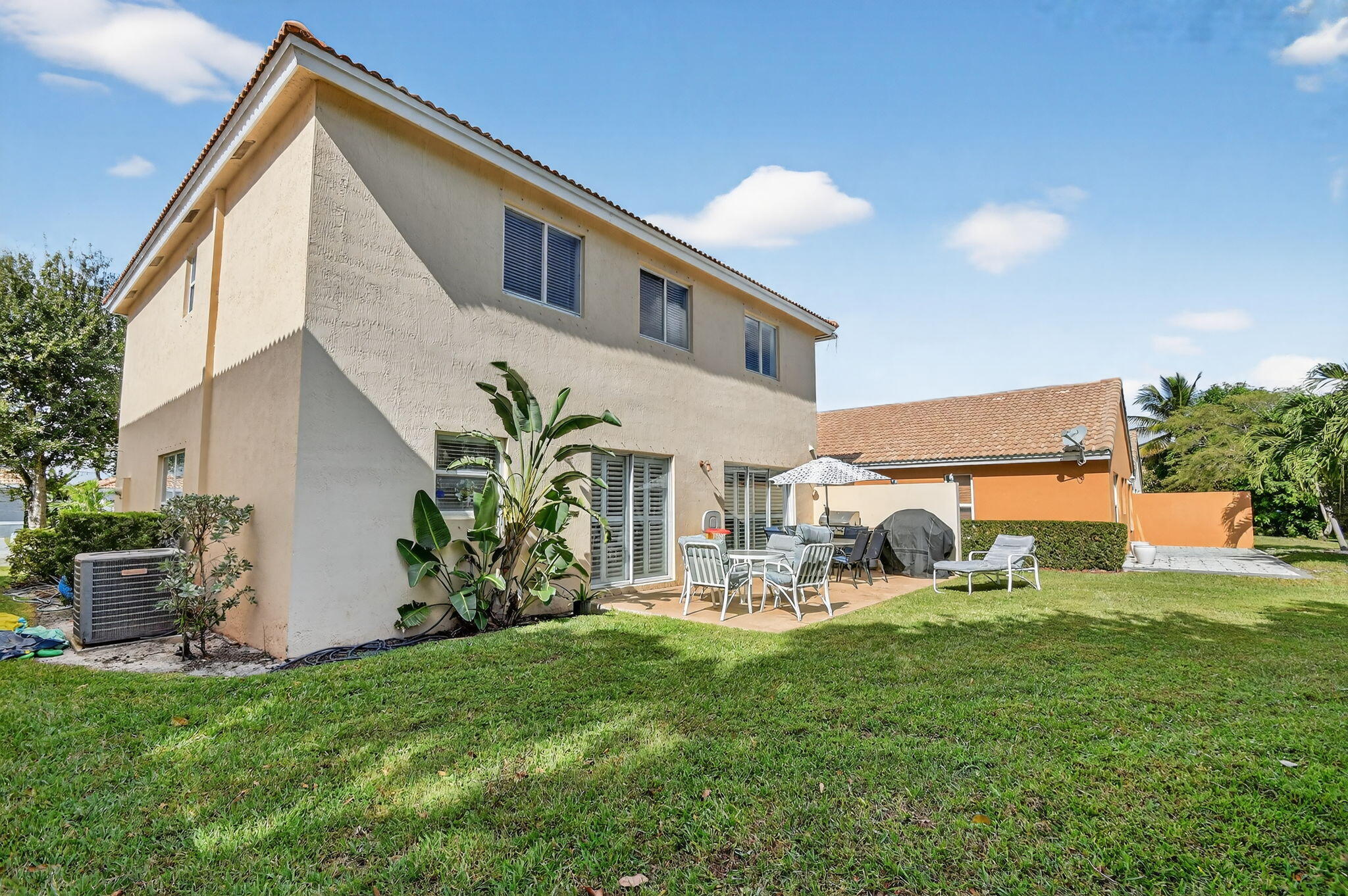 Lake Worth, Florida, 33463, United States, 4 Bedrooms Bedrooms, ,3 BathroomsBathrooms,Residential,For Sale,1995756