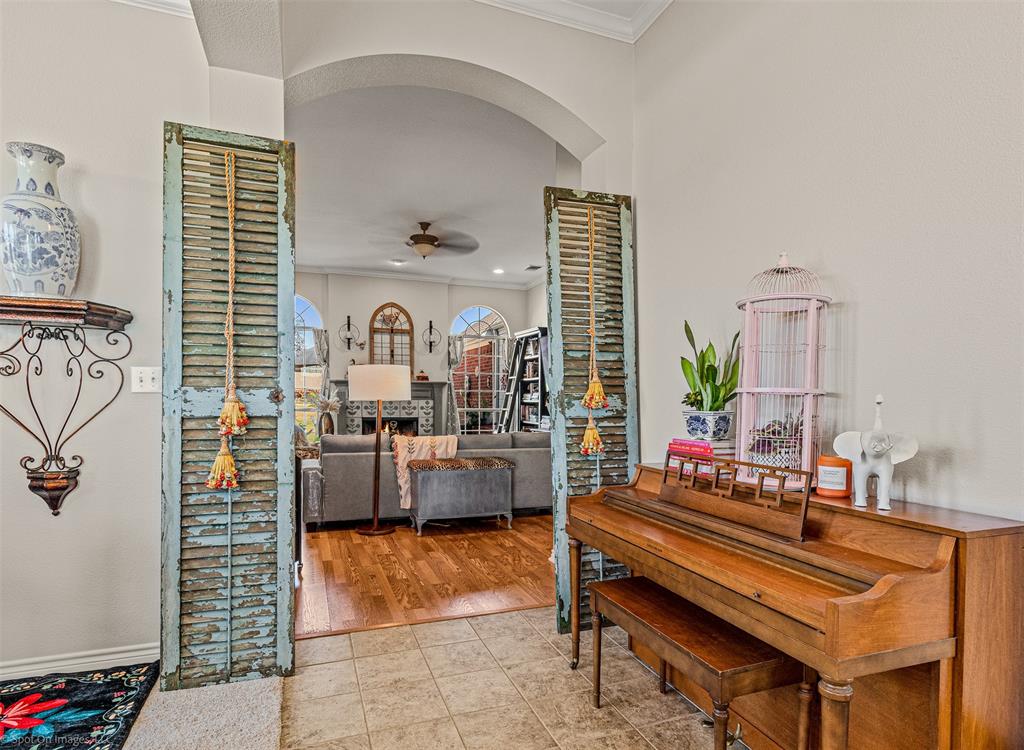 Van Alstyne, Texas, 75495, United States, 4 Bedrooms Bedrooms, ,2 BathroomsBathrooms,Residential,For Sale,1965564