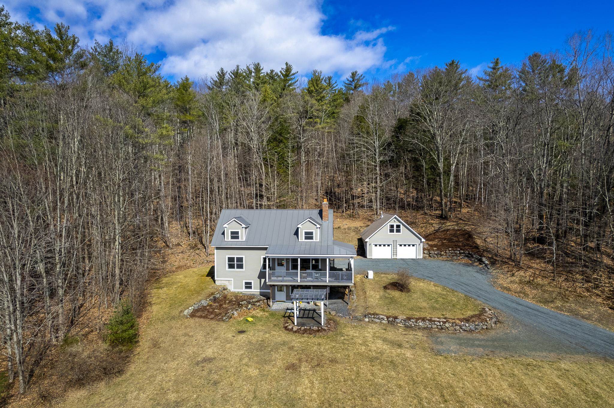 Fairlee, Vermont, 05045, United States, 4 Bedrooms Bedrooms, ,2 BathroomsBathrooms,Residential,For Sale,1941712