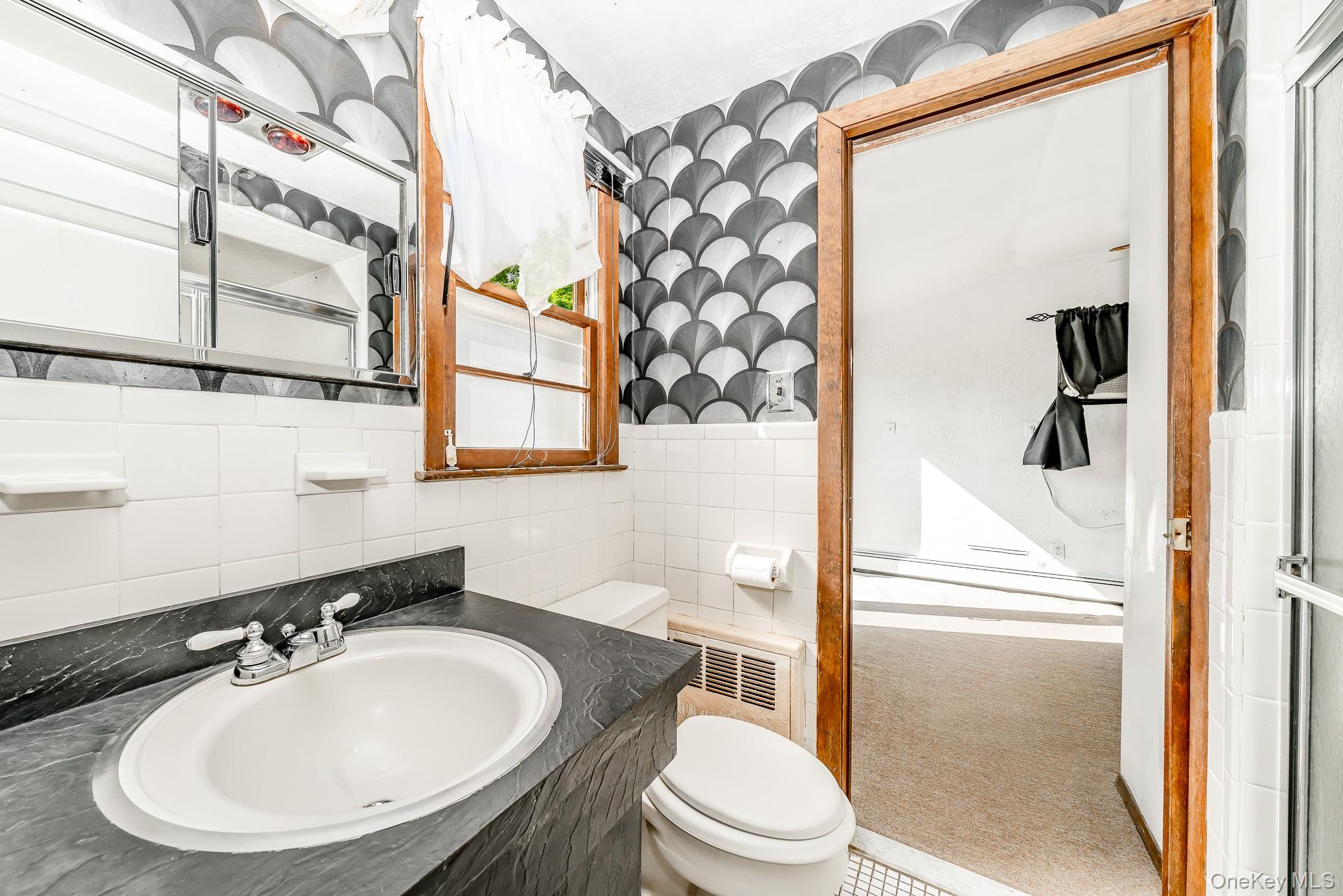 Freeport, New York, 11520, United States, 3 Bedrooms Bedrooms, ,2 BathroomsBathrooms,Residential,For Sale,1980355