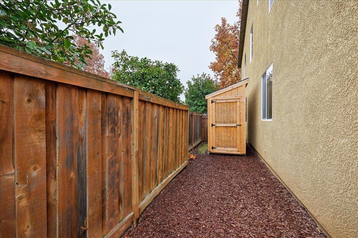 Roseville, California, 95747, United States, 5 Bedrooms Bedrooms, ,3 BathroomsBathrooms,Residential,For Sale,2005801