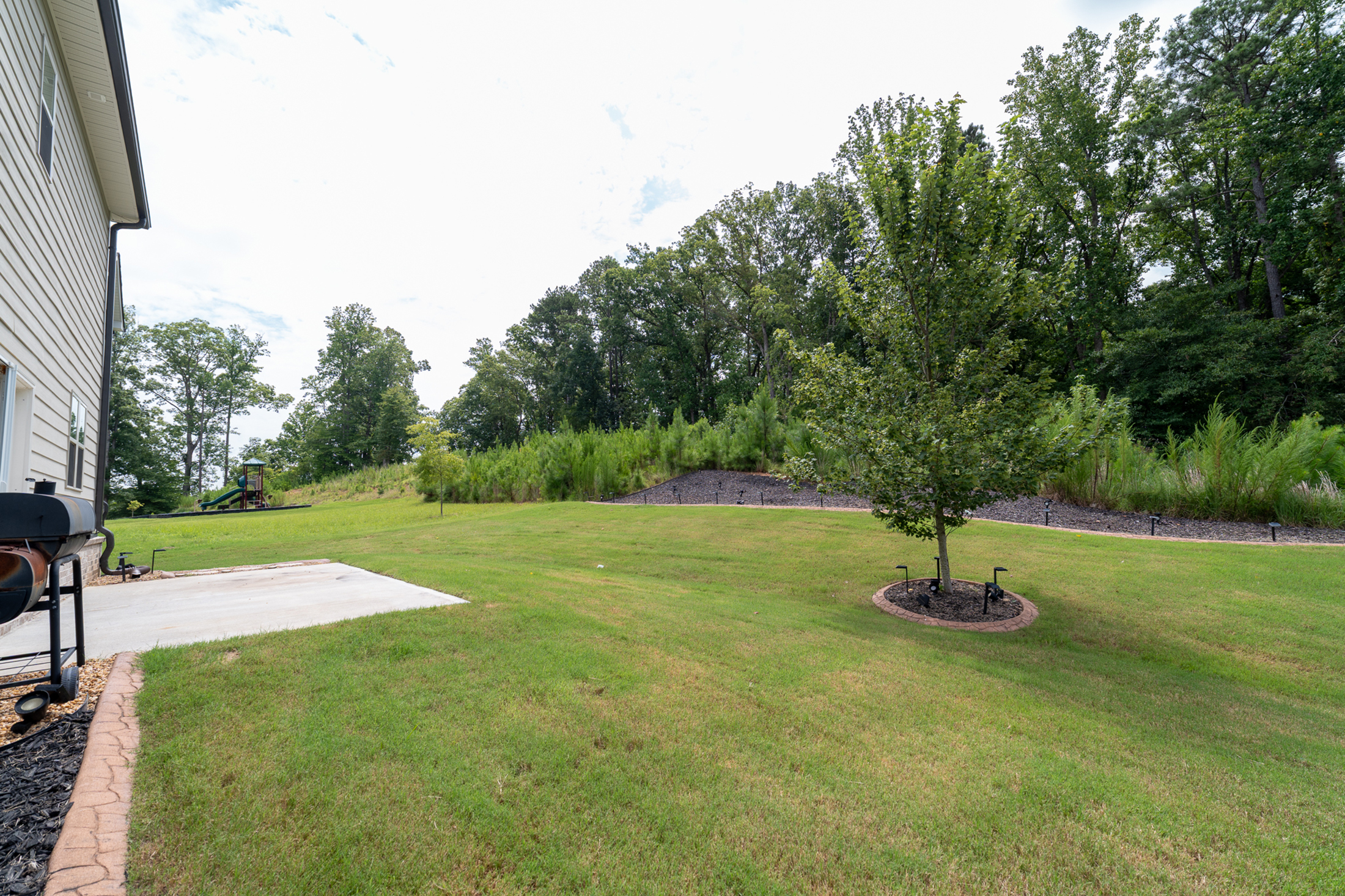  Fantastic Newer Construction Home in Bedford Estates - 物件實景