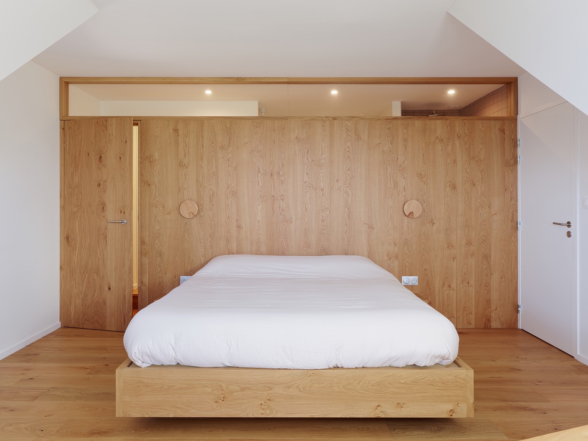  MORGAT, A SUMPTUOUS RENOVATION FACING THE SEA, SURROUNDED BY NATURE - 物件實景