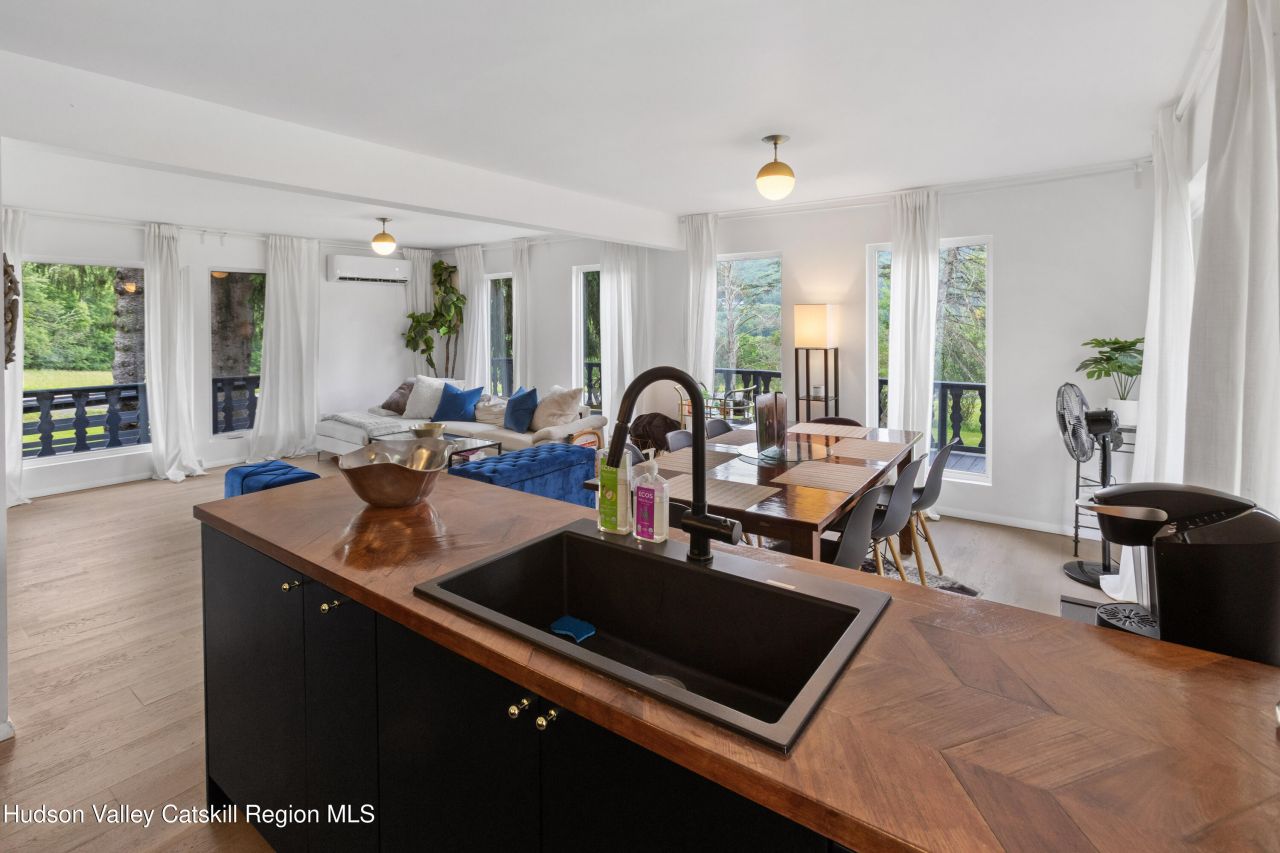 Denver, New York, 12421, United States, 4 Bedrooms Bedrooms, ,2 BathroomsBathrooms,Residential,For Sale,1890503