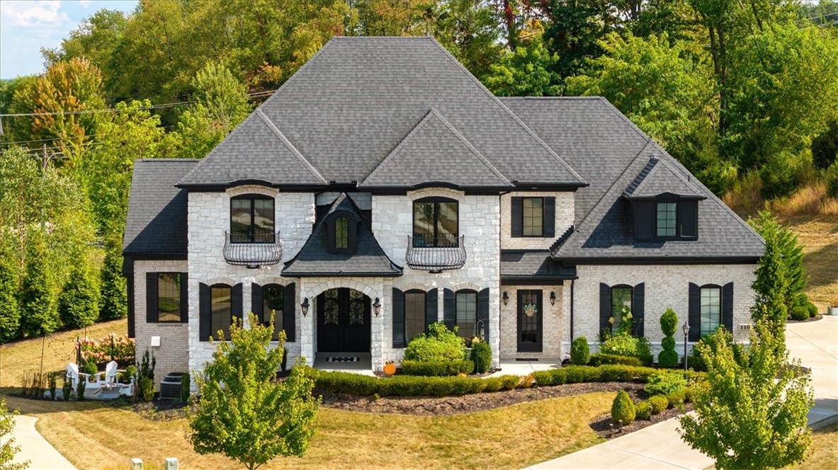 Cranberry Twp, Pennsylvania, 16066, United States, 4 Bedrooms Bedrooms, ,5 BathroomsBathrooms,Residential,For Sale,1940441