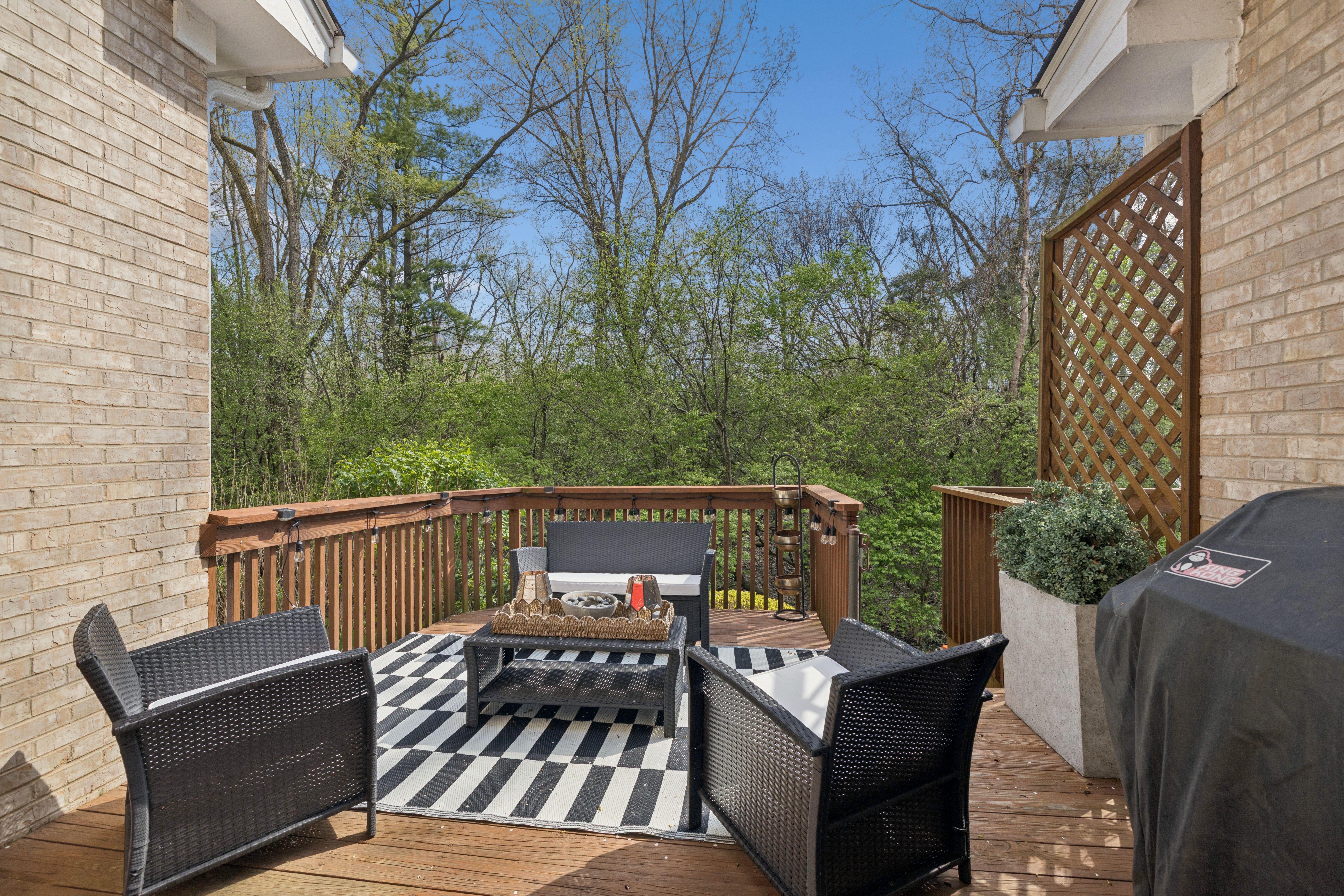  Thoughtfully Rrenovated from Top to Bottom - 物件實景