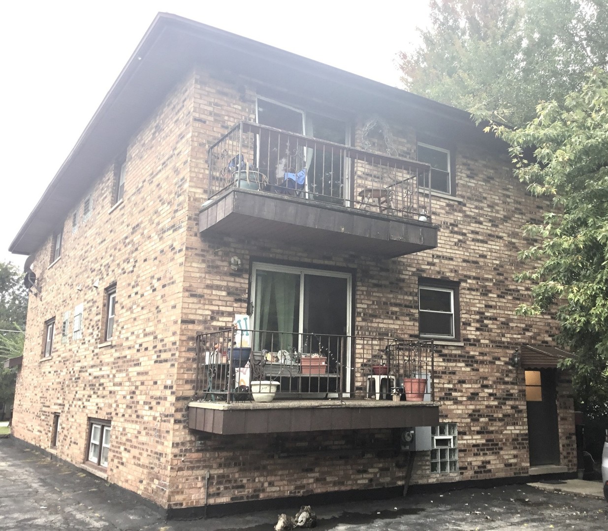 Justice, Illinois, 60458, United States, 7 Bedrooms Bedrooms, ,Residential,For Sale,1983274