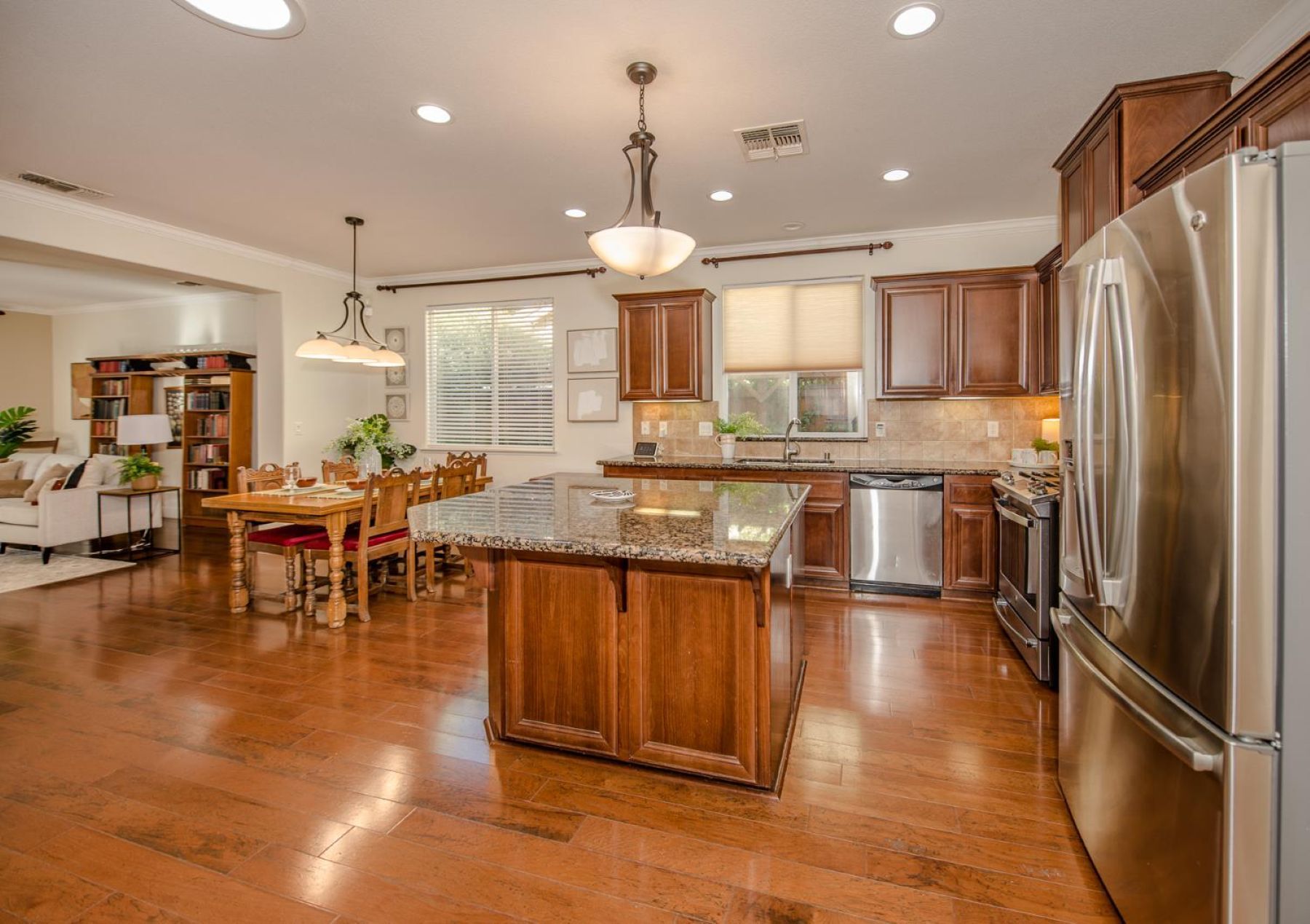  4431 Red Sea Lane, Sacramento, CA 95834 - 物件實景