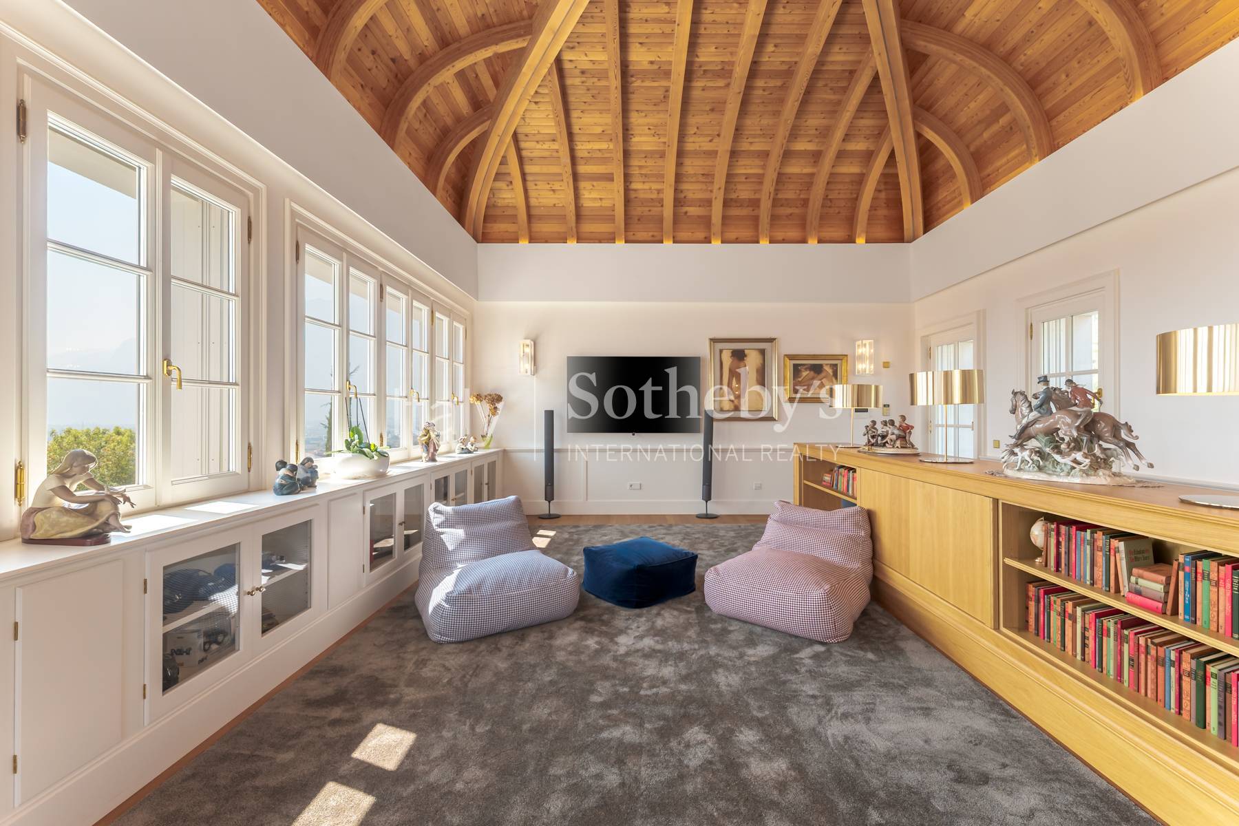  Villa Miravalle: A Historic Residence Between Lake and Mountains - 物件實景