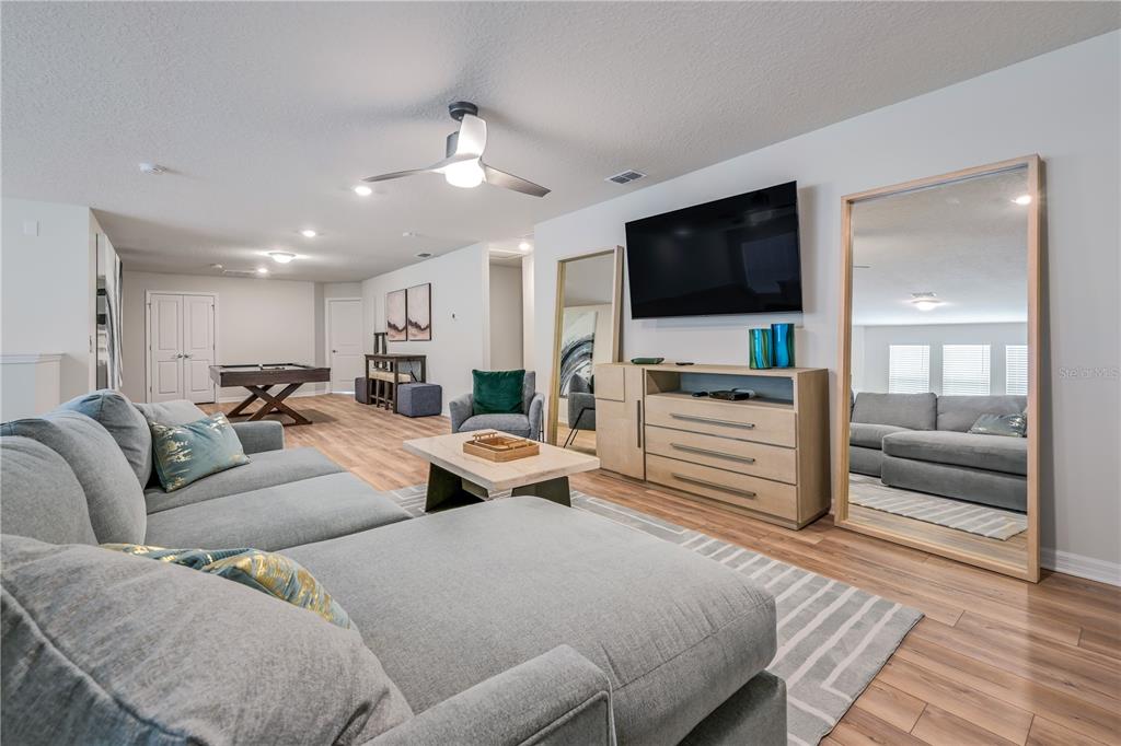 Davenport, Florida, 33897, United States, 9 Bedrooms Bedrooms, ,8 BathroomsBathrooms,Residential,For Sale,1964682