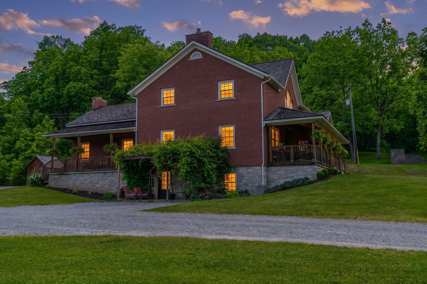  Classic Farmhouse Charm - 物件實景