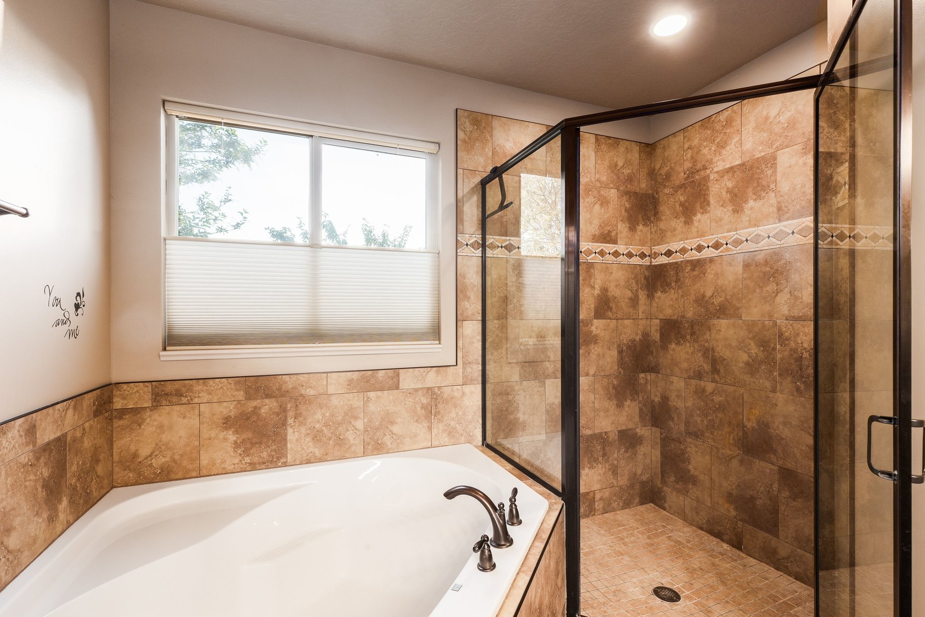  Luxury Custom Rambler on .86 Acre Park Like Setting and Extensive Mountain Views - 物件實景