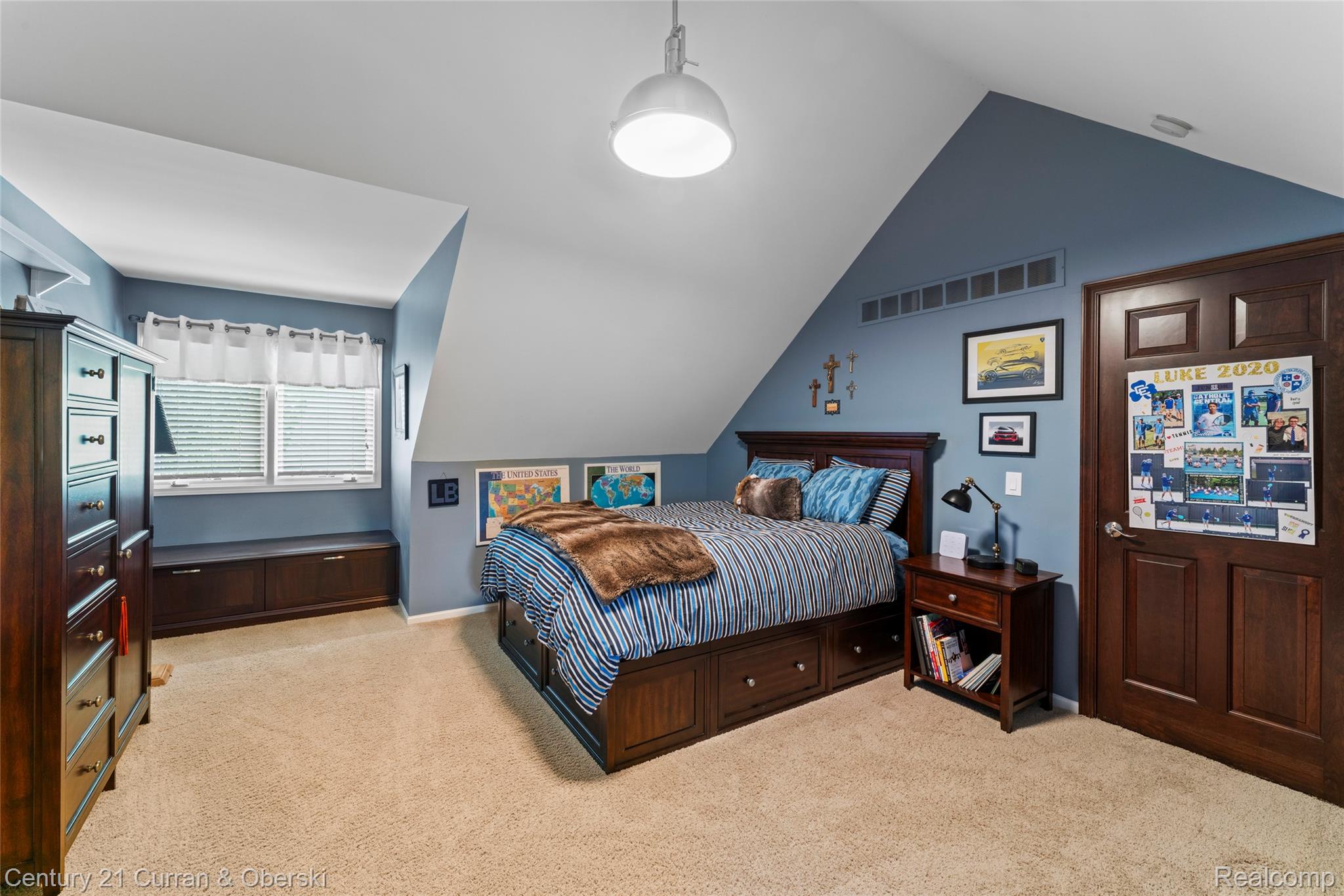 Commerce Charter Township, Michigan, 48382, United States, 4 Bedrooms Bedrooms, ,5 BathroomsBathrooms,Residential,For Sale,1974674