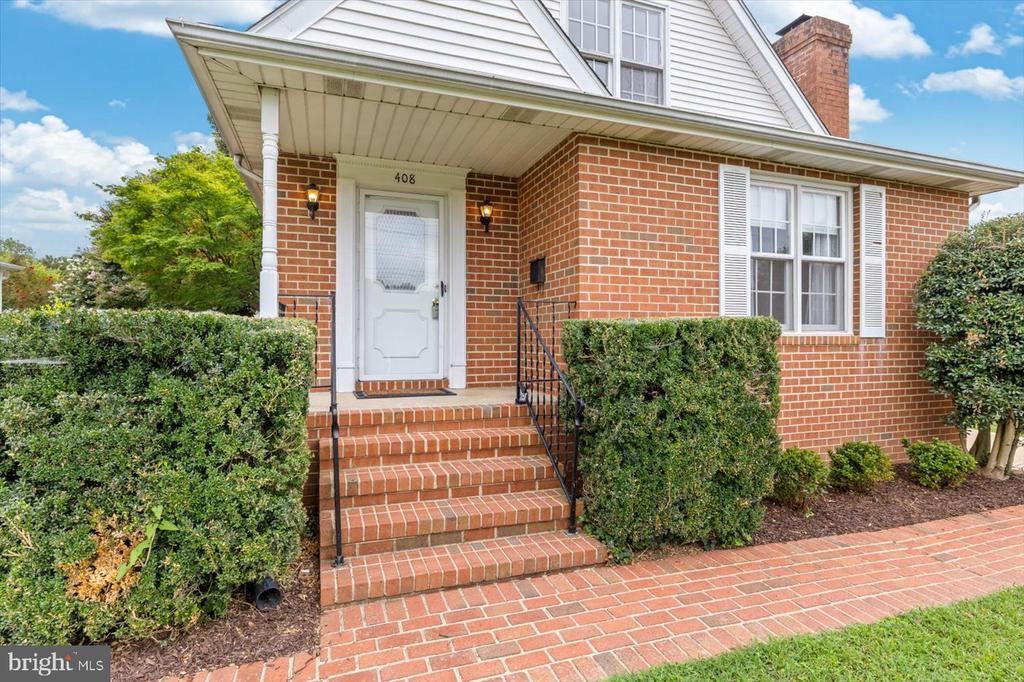 Fredericksburg, Virginia, 22401, United States, 3 Bedrooms Bedrooms, ,3 BathroomsBathrooms,Residential,For Sale,1903786