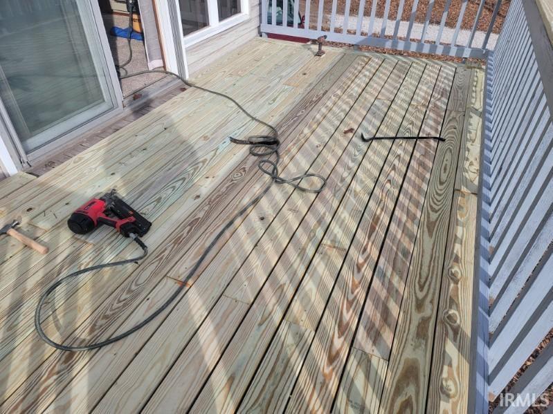 Roanoke, Indiana, 46783, United States, 4 Bedrooms Bedrooms, ,3 BathroomsBathrooms,Residential,For Sale,2005633