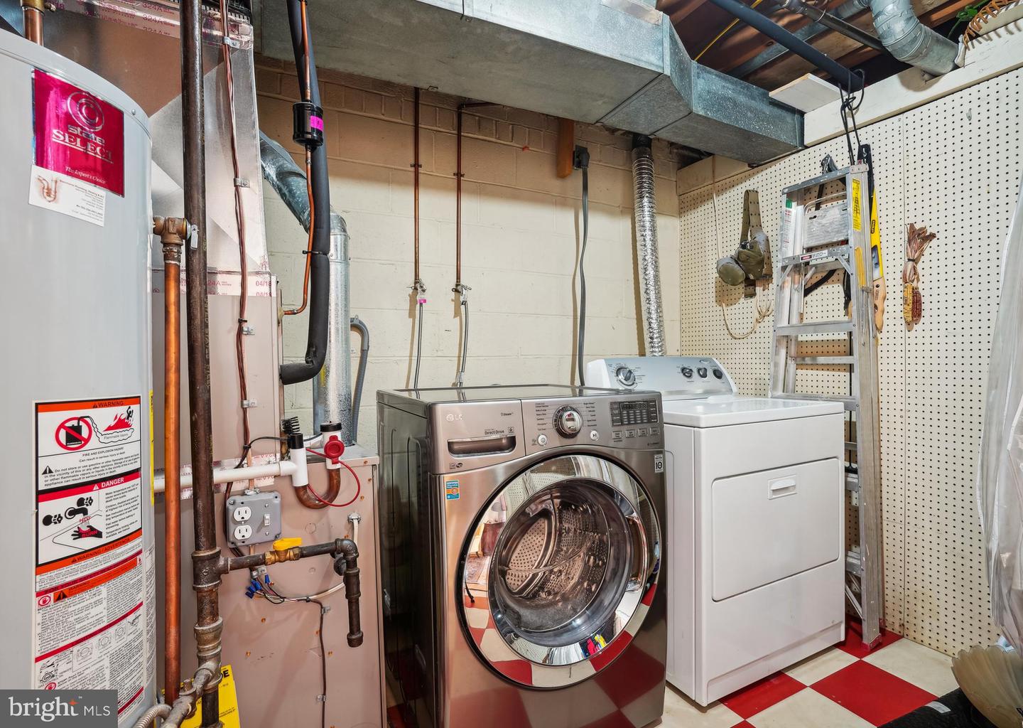 Annandale, Virginia, 22003, United States, 3 Bedrooms Bedrooms, ,4 BathroomsBathrooms,Residential,For Sale,2001924