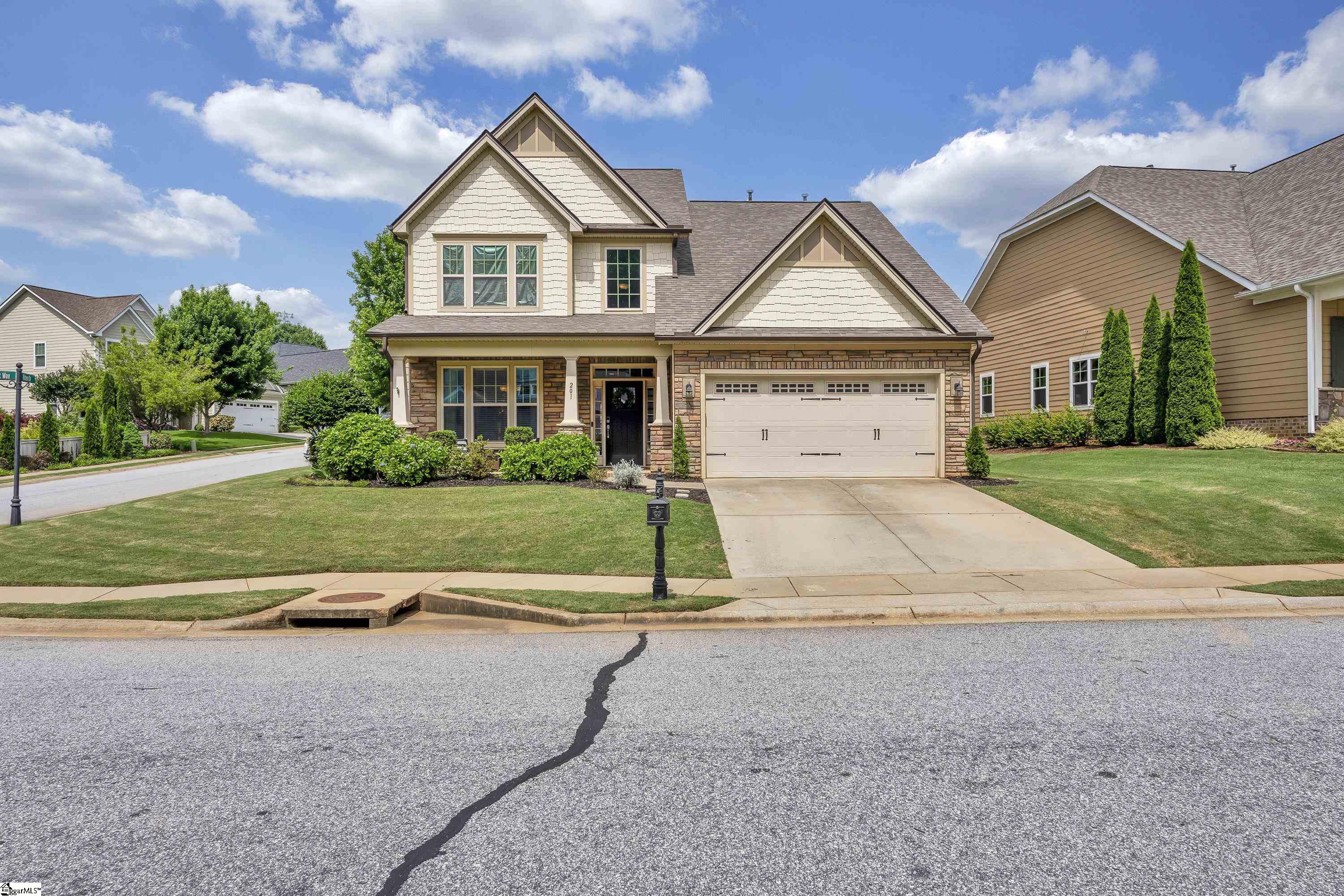 Greenville, South Carolina, 29615, United States, 5 Bedrooms Bedrooms, ,4 BathroomsBathrooms,Residential,For Sale,1827881