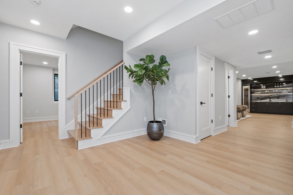 130 Arnold, Newton, Massachusetts, 02459, United States, 5 Bedrooms Bedrooms, ,7 BathroomsBathrooms,Residential,For Sale,130 Arnold,1676900