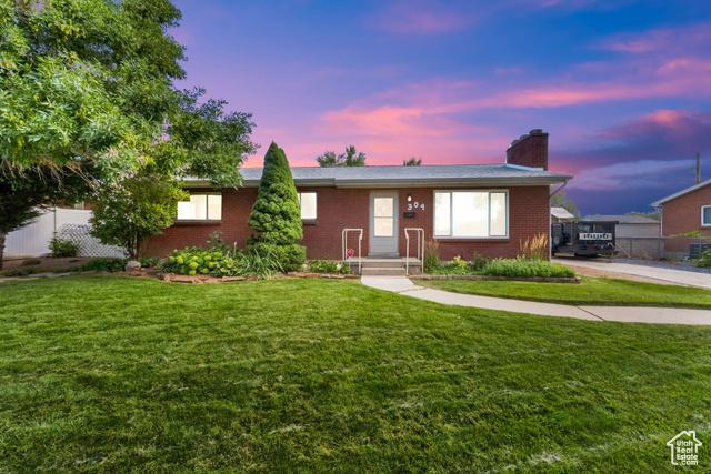 Bountiful, Utah, 84010, United States, 6 Bedrooms Bedrooms, ,2 BathroomsBathrooms,Residential,For Sale,1979847