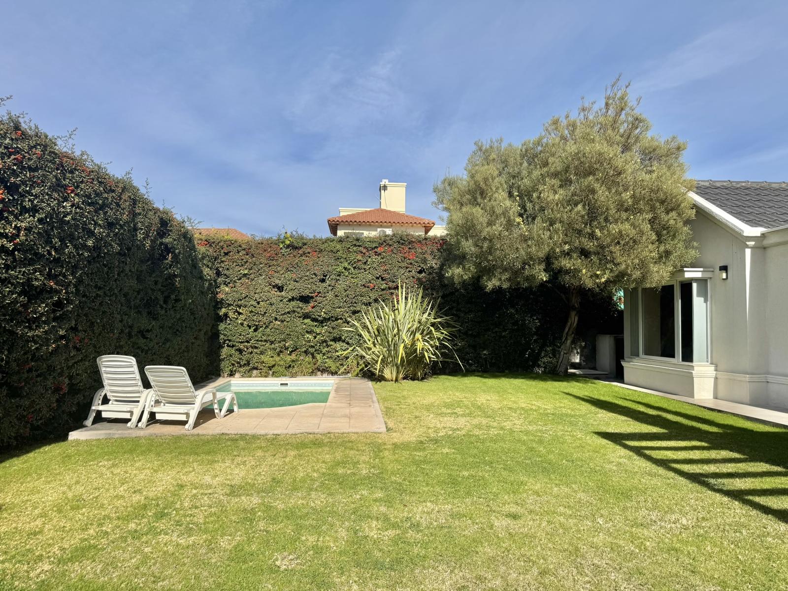 Godoy Cruz, AR-M, AR, 5 Bedrooms Bedrooms, ,4 BathroomsBathrooms,Residential,For Sale,1961859