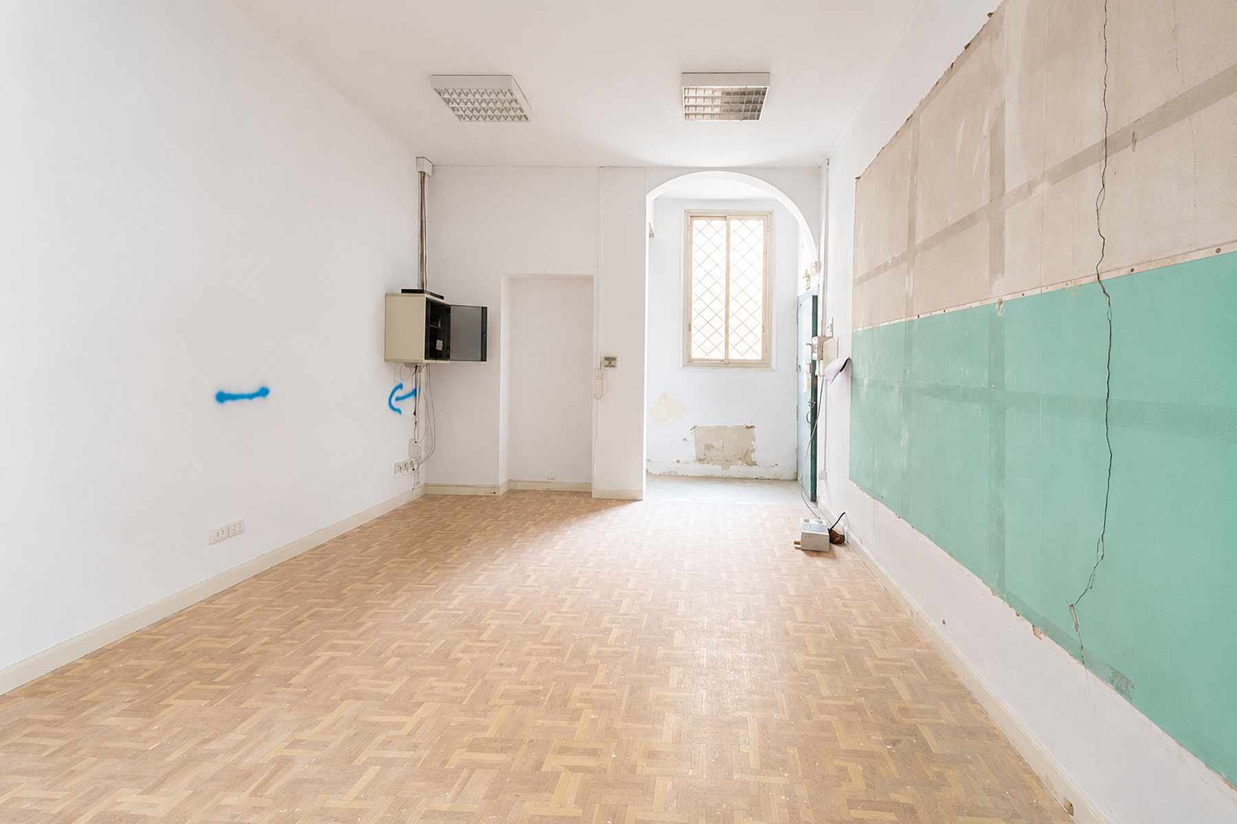  Magnificent flat to refurbish in the literary quarter - 物件實景