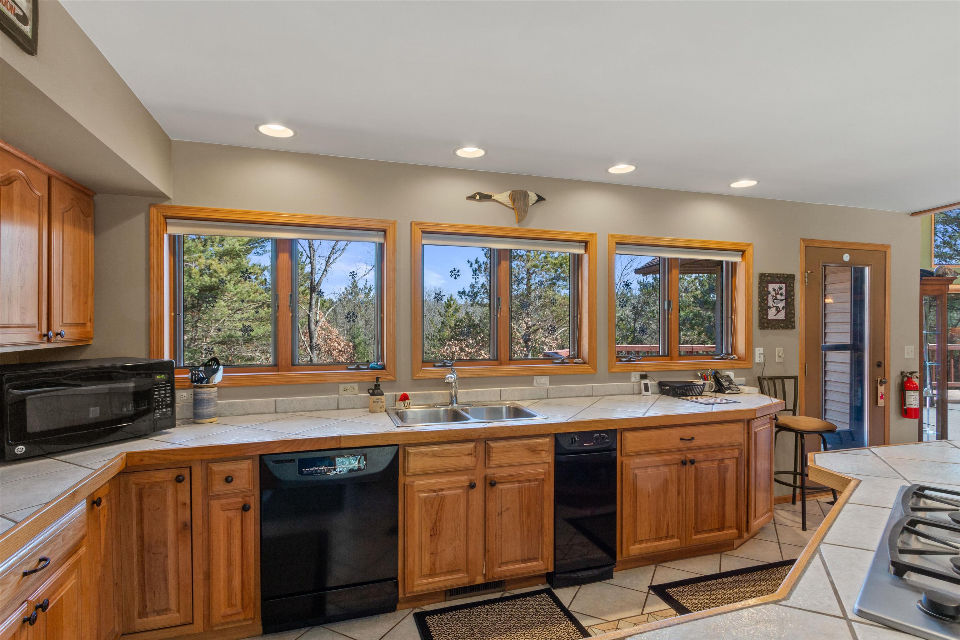 HANCOCK, Wisconsin, 54943, United States, 4 Bedrooms Bedrooms, ,3 BathroomsBathrooms,Residential,For Sale,1805423