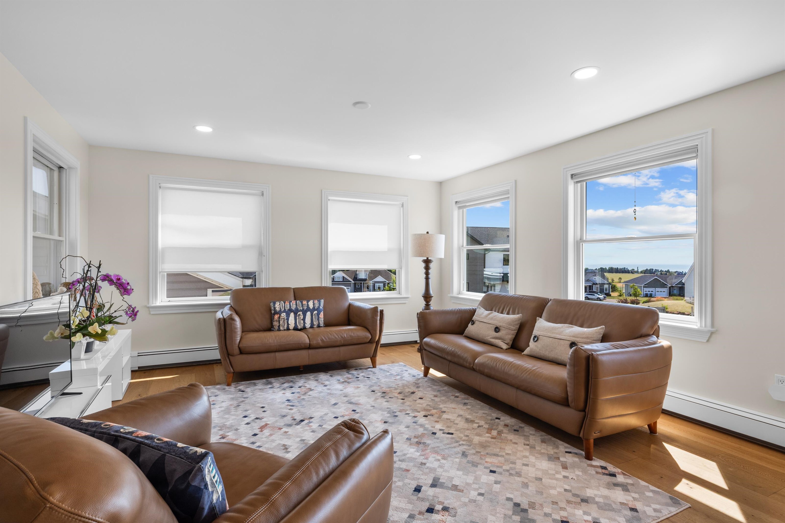 STRATFORD, Prince Edward Island, C1B 0J7, CA, 7 Bedrooms Bedrooms, ,4 BathroomsBathrooms,Residential,For Sale,1949695