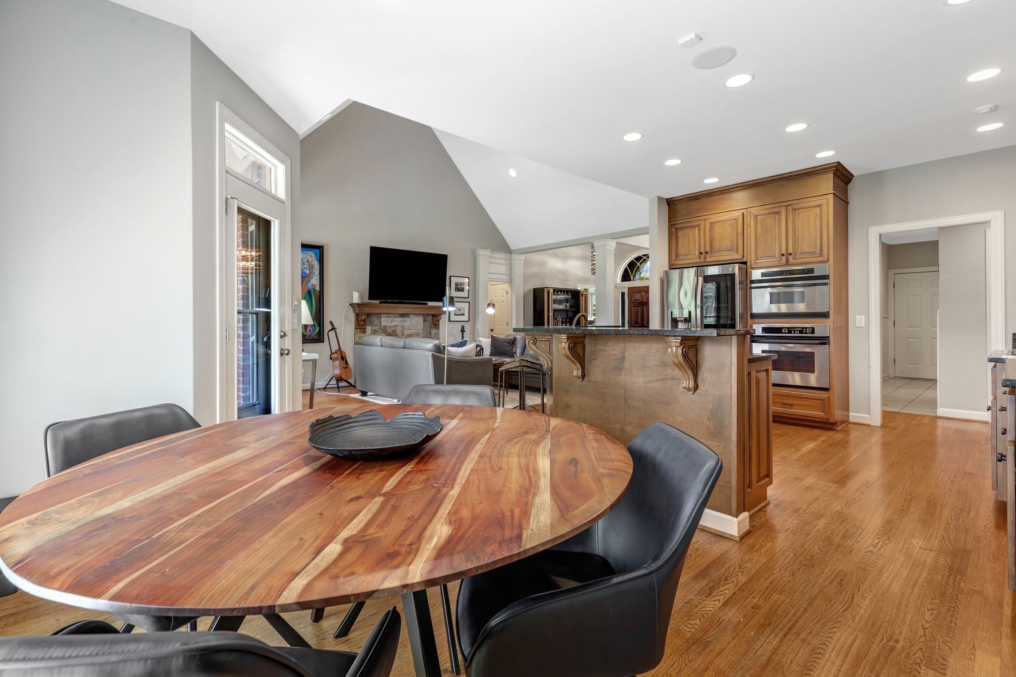 Murfreesboro, Tennessee, 37130, United States, 4 Bedrooms Bedrooms, ,4 BathroomsBathrooms,Residential,For Sale,1925116
