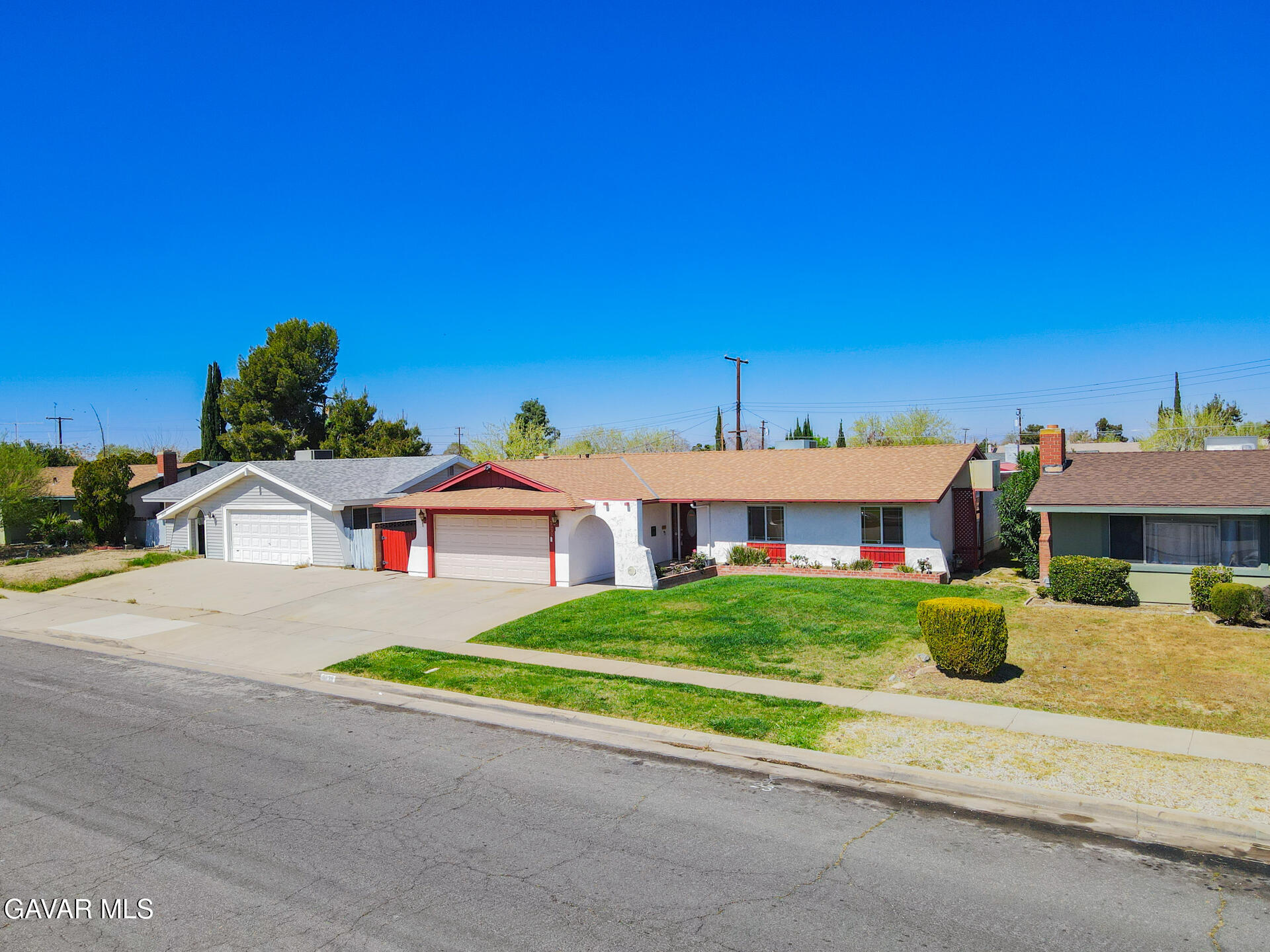 Palmdale, California, 93550, United States, 4 Bedrooms Bedrooms, ,2 BathroomsBathrooms,Residential,For Sale,2028325
