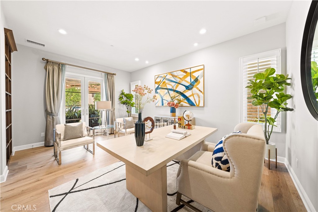 Irvine, California, 92602, United States, 5 Bedrooms Bedrooms, ,6 BathroomsBathrooms,Residential,For Sale,1982881