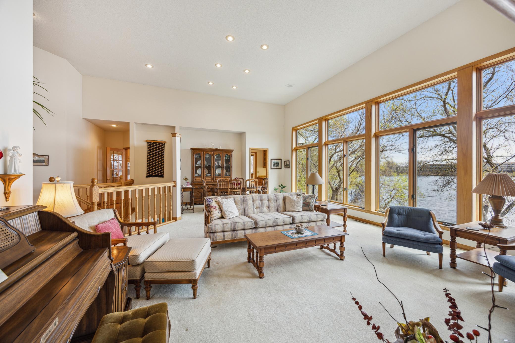 New Brighton, Minnesota, 55112, United States, 4 Bedrooms Bedrooms, ,4 BathroomsBathrooms,Residential,For Sale,1990901