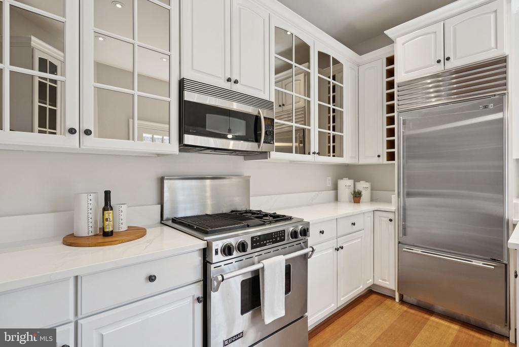 Washington, District of Columbia, 20009, United States, 4 Bedrooms Bedrooms, ,4 BathroomsBathrooms,Residential,For Sale,1902983