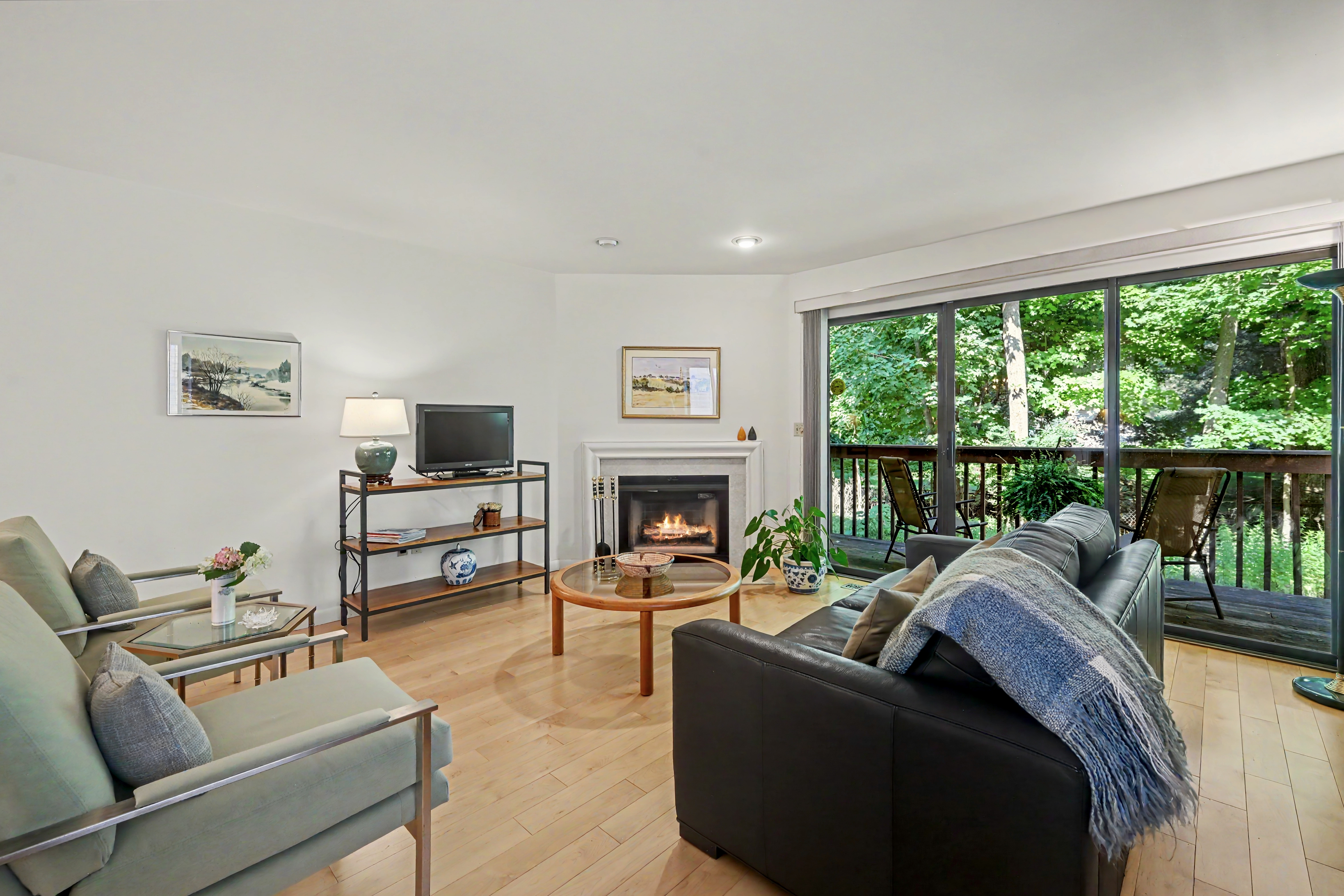  2435 Bedford Street - 物件實景