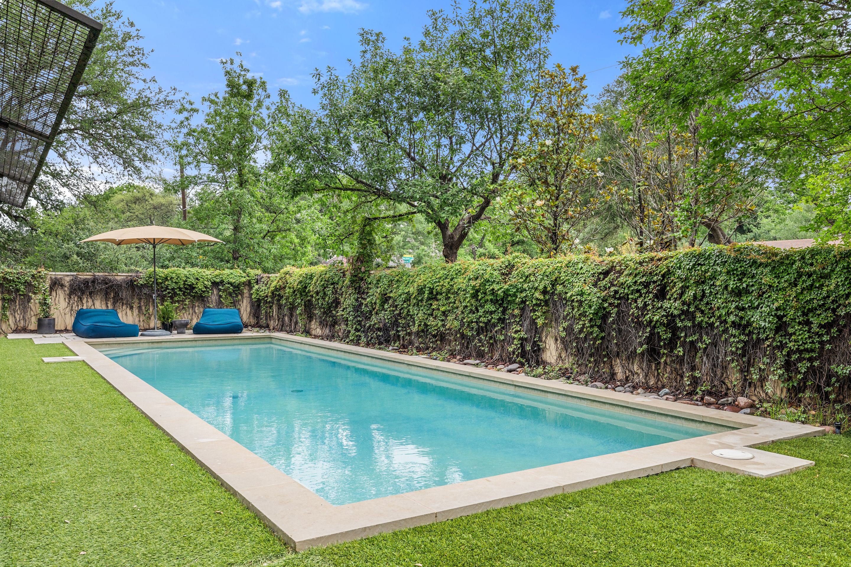  Sprawling Shoal Creek Retreat with Rare Privacy in Central Austin - 物件實景
