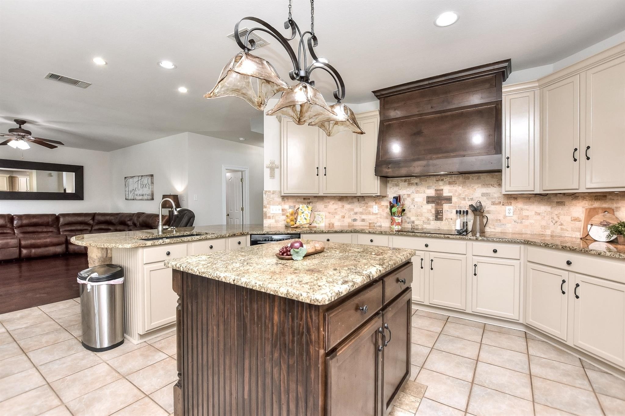 Georgetown, Texas, 78628, United States, 5 Bedrooms Bedrooms, ,4 BathroomsBathrooms,Residential,For Sale,1924392