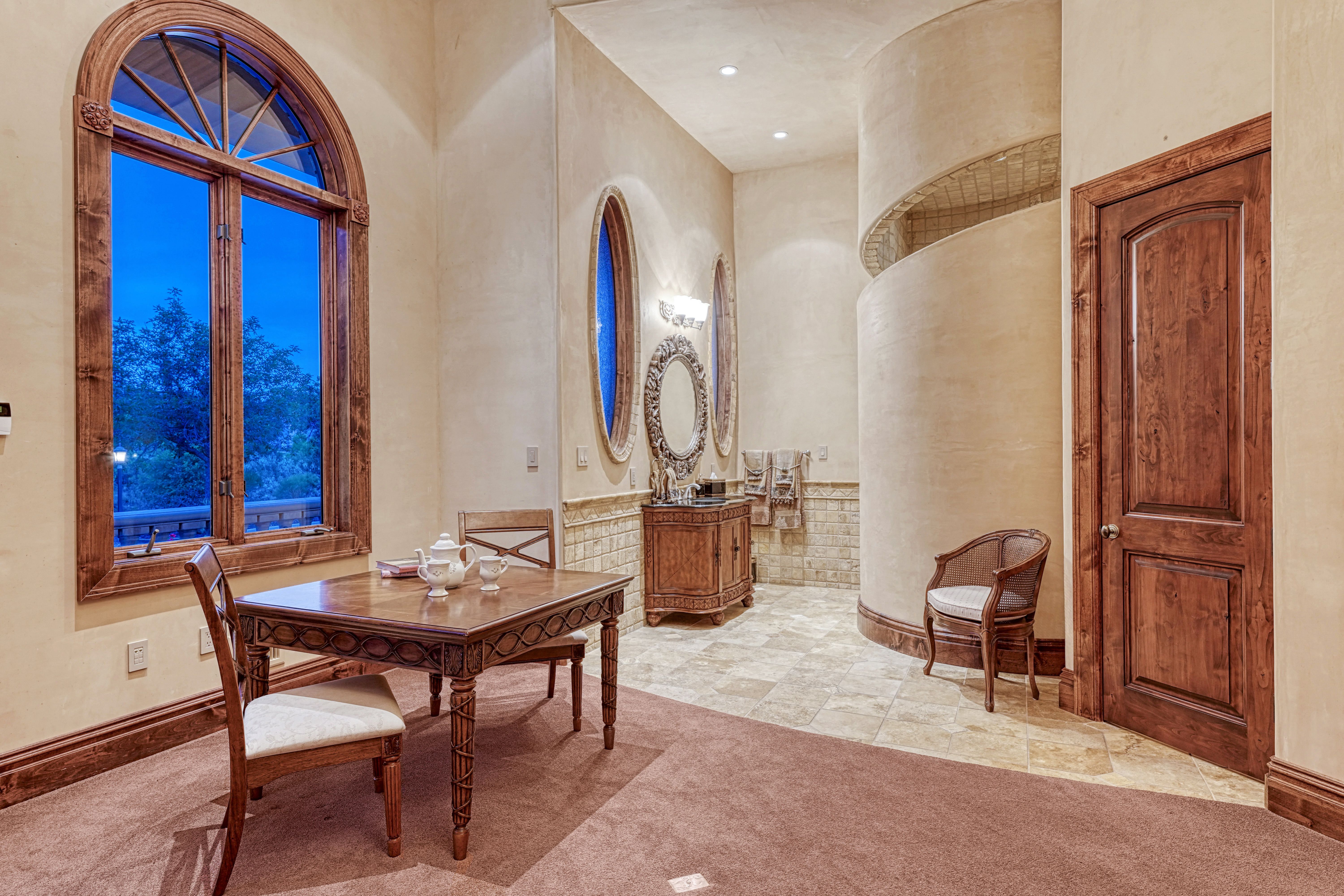  Extraordinary Estate on Pueblo