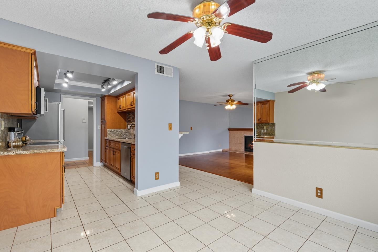 Hayward, California, 94541, United States, 2 Bedrooms Bedrooms, ,2 BathroomsBathrooms,Residential,For Sale,1961712