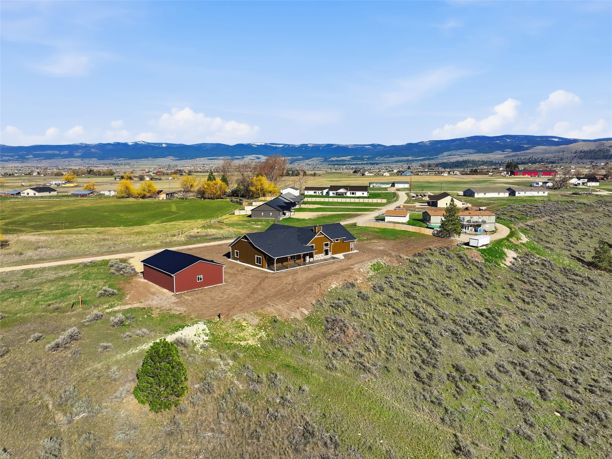  475 Ashleigh Lane - 物件實景