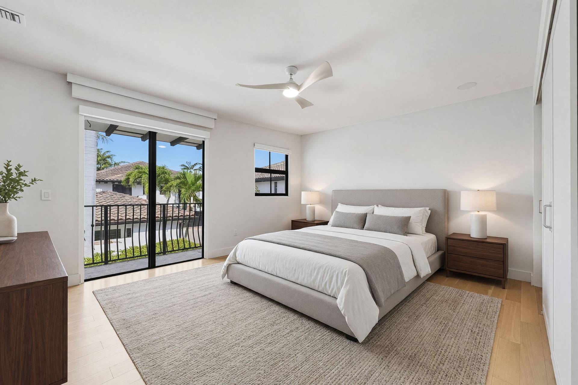  3036 Mcdonald Street, Miami, FL, 33133 - 物件實景