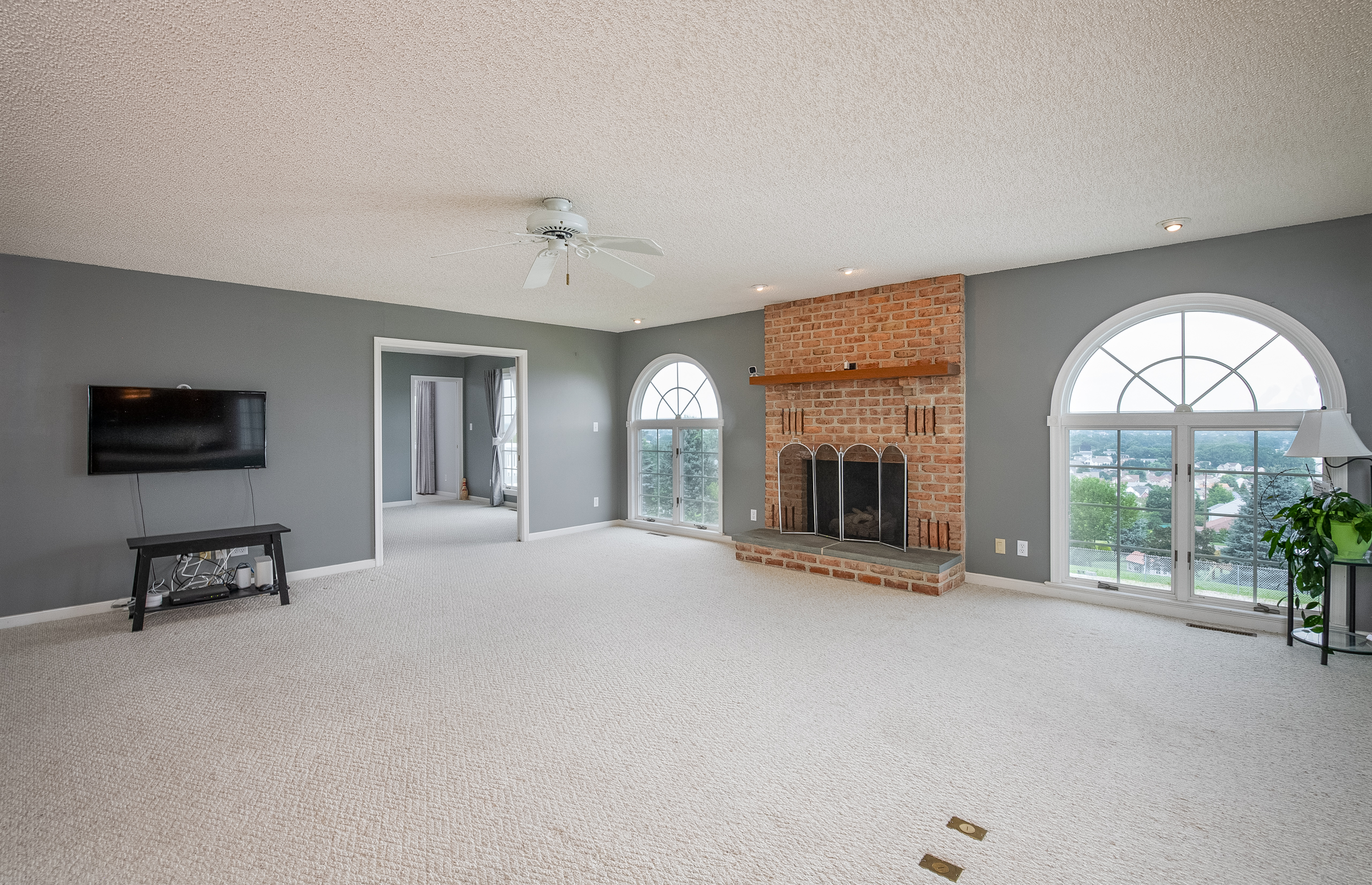 Sinking Spring, Pennsylvania, 19608, United States, 5 Bedrooms Bedrooms, ,5 BathroomsBathrooms,Residential,For Sale,1900747