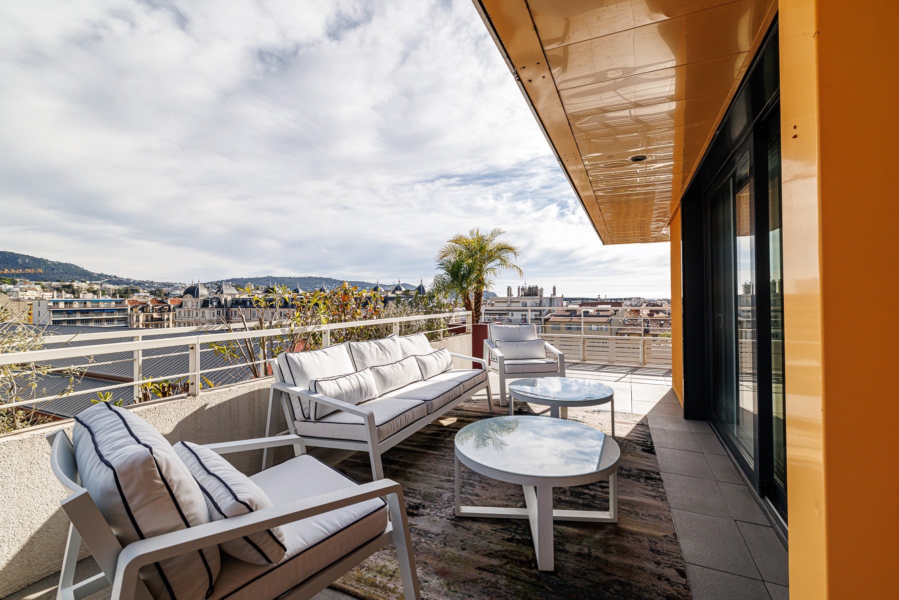 For sale 2-bedroom apartment in Nice Libération with high-end finishes - 物件實景