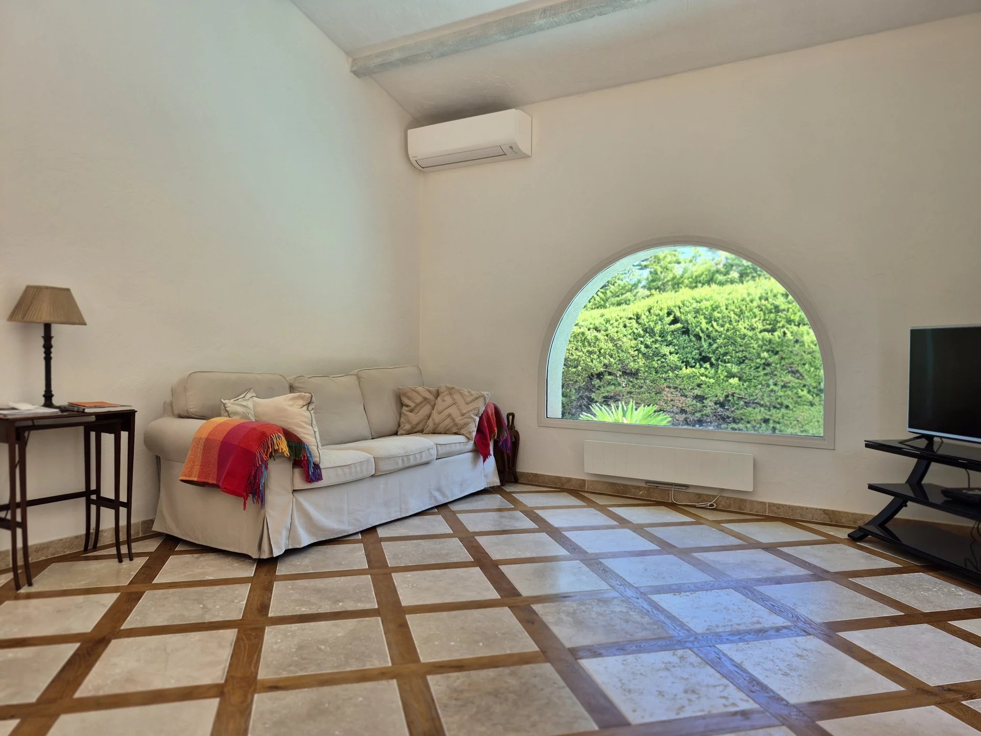 Mougins, Provence-Alpes-Côte d’Azur, 06250, FR, 3 Bedrooms Bedrooms, ,2 BathroomsBathrooms,Residential,For Sale,1995555