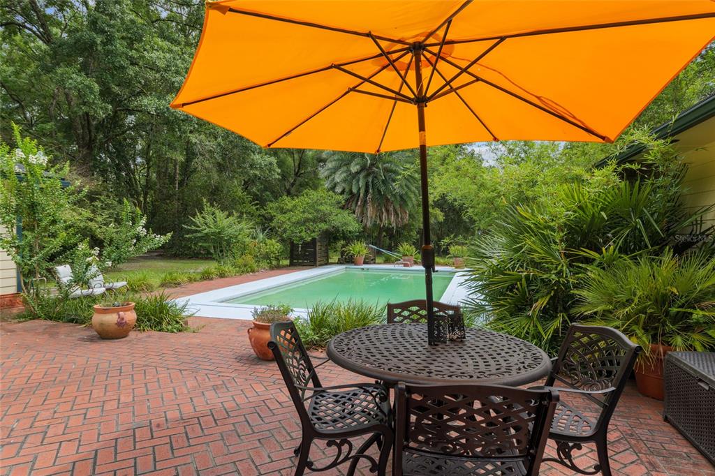 Newberry, Florida, 32669, United States, 3 Bedrooms Bedrooms, ,2 BathroomsBathrooms,Residential,For Sale,1847426
