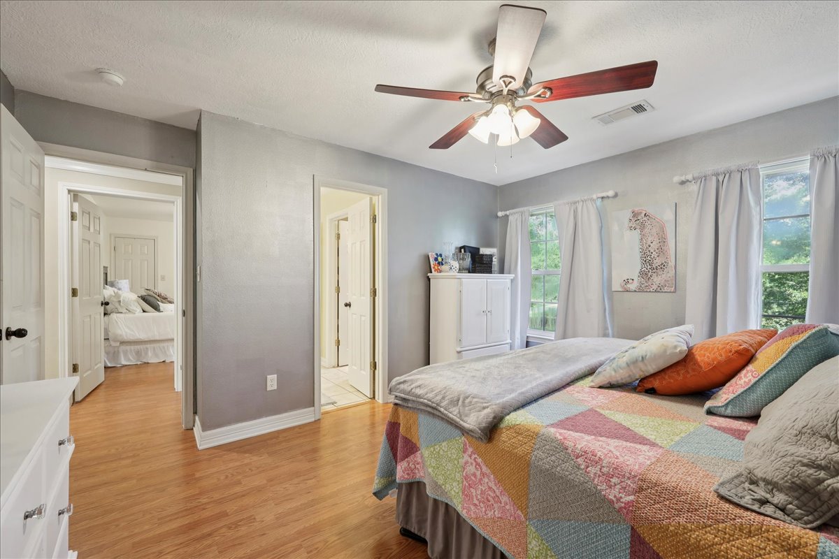 Kountze, Texas, 77625, United States, 5 Bedrooms Bedrooms, ,4 BathroomsBathrooms,Residential,For Sale,1903707