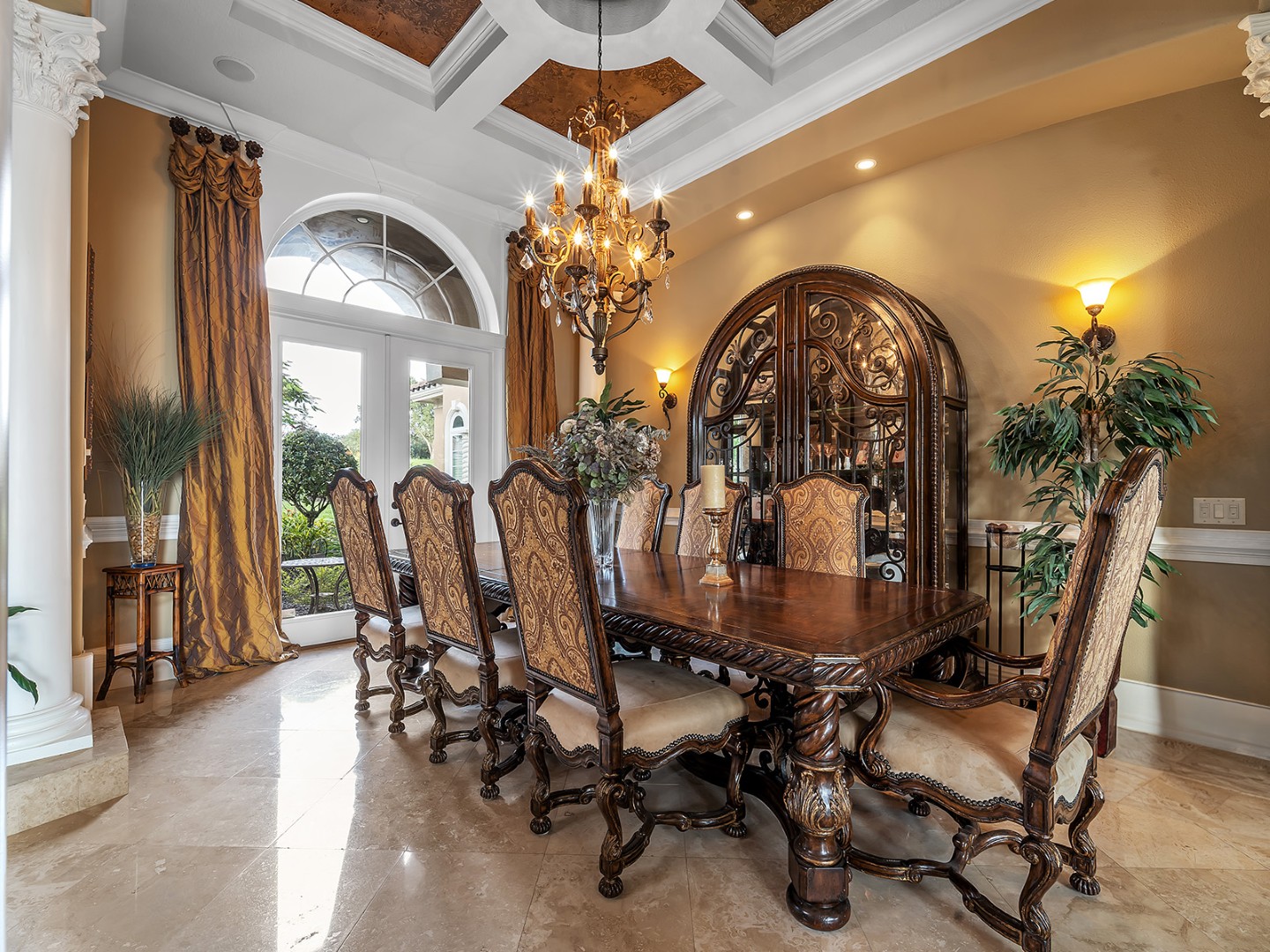 Thonotosassa, Florida, 33592, United States, 5 Bedrooms Bedrooms, ,6 BathroomsBathrooms,Residential,For Sale,1979751