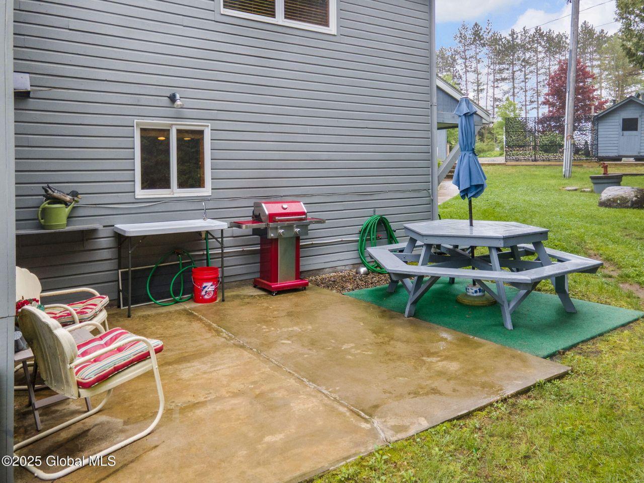 Gloversville, New York, 12078, United States, 2 Bedrooms Bedrooms, ,2 BathroomsBathrooms,Residential,For Sale,1828011